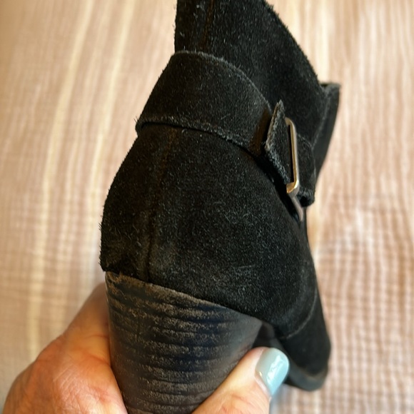 Black suede size 7 shoe boots.  GH Bass leather boots.  Side zipper closure. - Picture 4 of 6